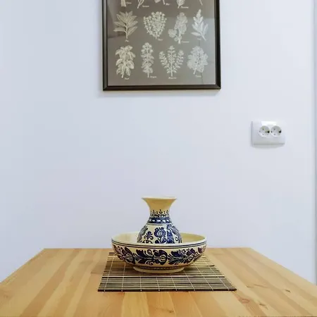 Elegant Vibes Next To Obor Market