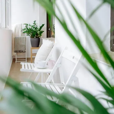 Elegant Vibes Next To Obor Market דירה בוקרשט