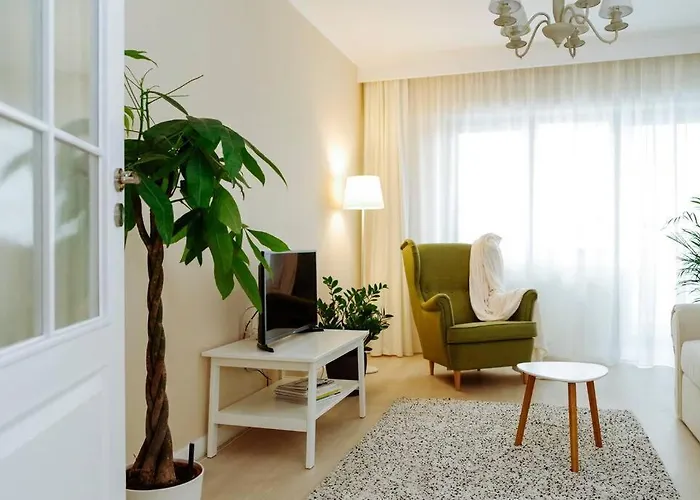 Elegant Vibes Next To Obor Market *